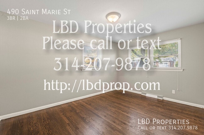 Building Photo - 490 St Marie St