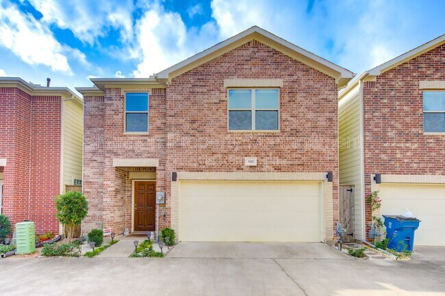 Building Photo - 3707 Main Poplar Dr