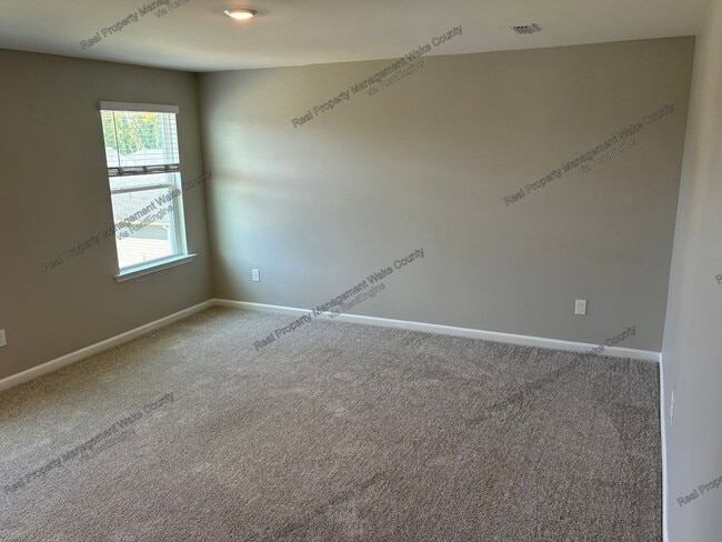 Building Photo - 2632 Pivot Rdg Dr