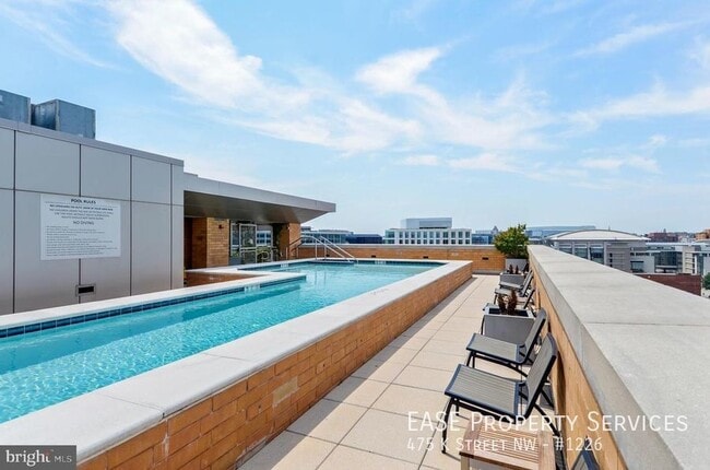 Building Photo - 475 K St NW