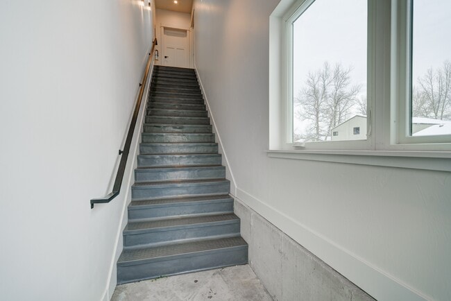 Building Photo - 601 E Bryant St