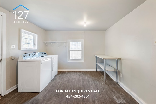 Building Photo - Modern Comfort Meets Prime Convenience - 3BR/2BA in Lynchburg!