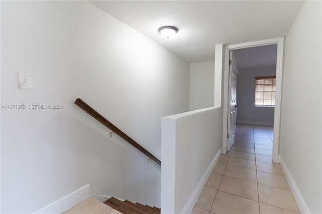 Building Photo - 8650 SW 109th Ave