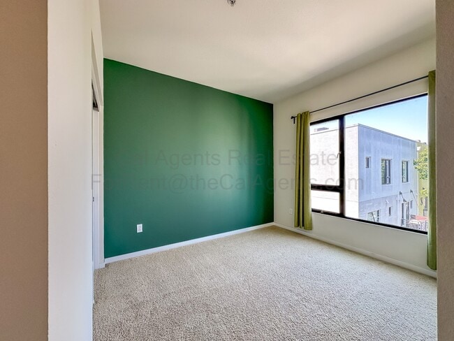 Building Photo - 1209 Wood St