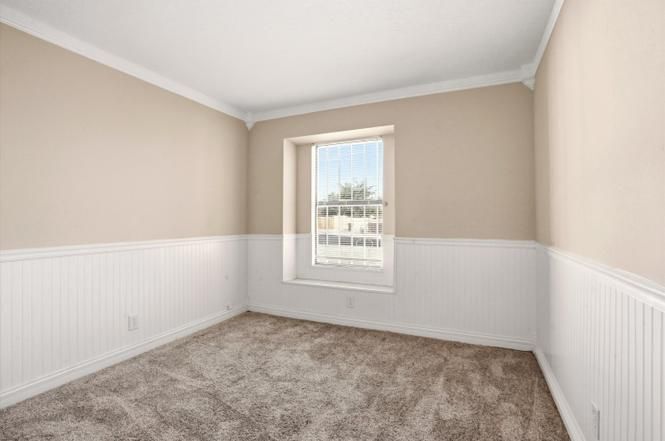 Building Photo - 1645 Hollyberry Dr NE