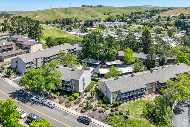 Context - Moraga Terrace