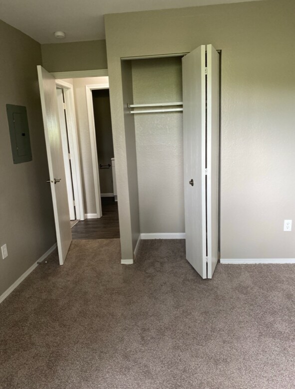 Building Photo - 505 N Main St