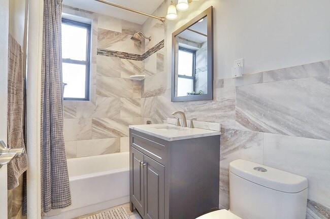 Building Photo - 100 Prospect St