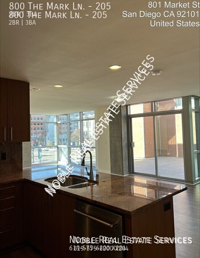 Building Photo - 800 The Mark Ln