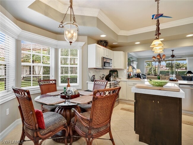 Building Photo - 8138 Saratoga Dr