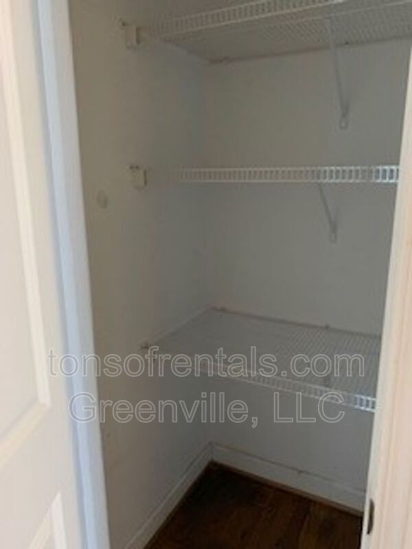 Building Photo - 303 B Dupont Dr