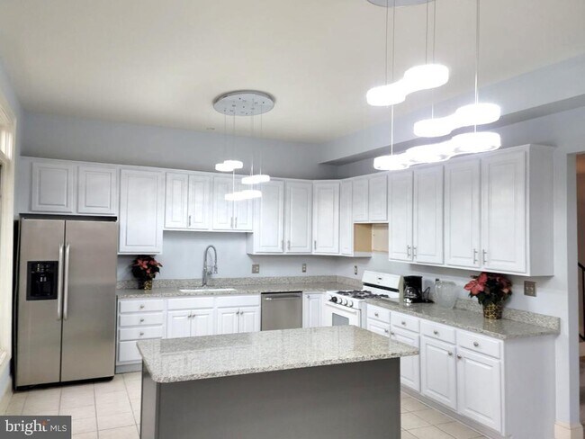 Building Photo - 606 Brockman Ct