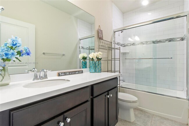 Building Photo - 5140 Eucalyptus Dr