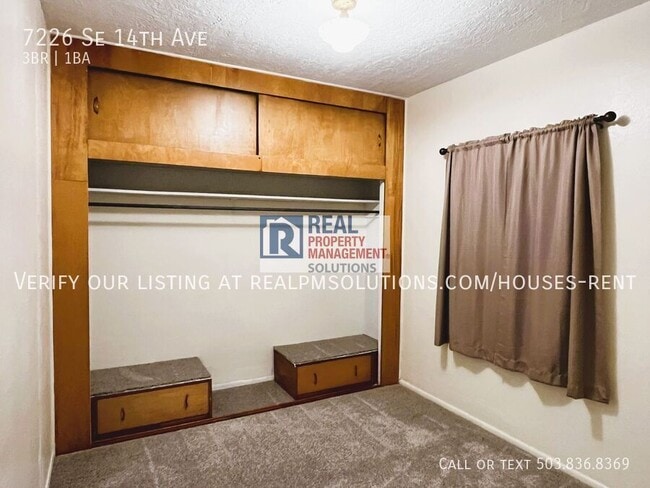 Building Photo - 7226 SE 14th Ave