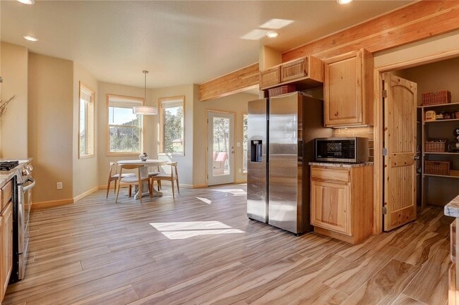 Building Photo - 136 Gail Ln