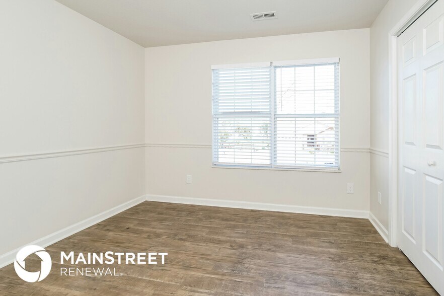 Building Photo - 1670 Sails Way