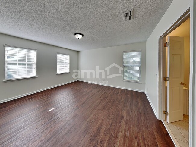 Building Photo - 5824 Downfield Wood Dr