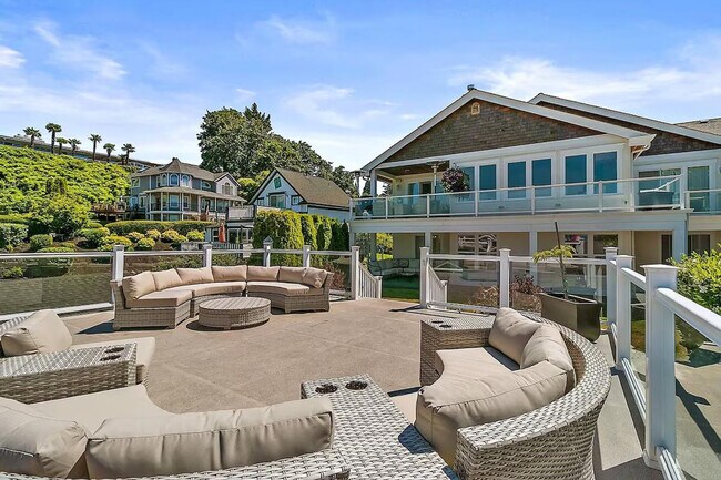 Building Photo - 2615 N Starr St