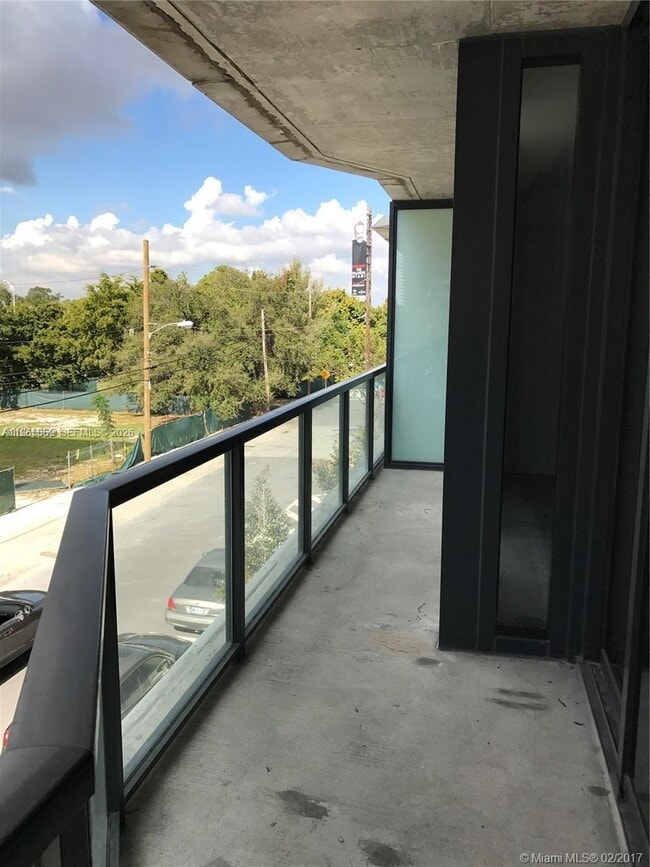 Building Photo - 201 SW 17th Rd