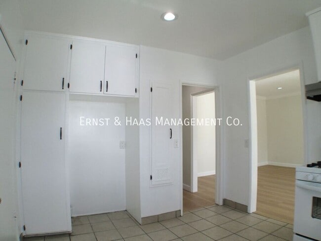 Building Photo - 5119 Elm Ave