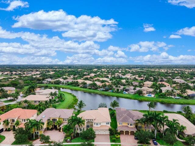 Building Photo - 11812 Windmill Lake Dr