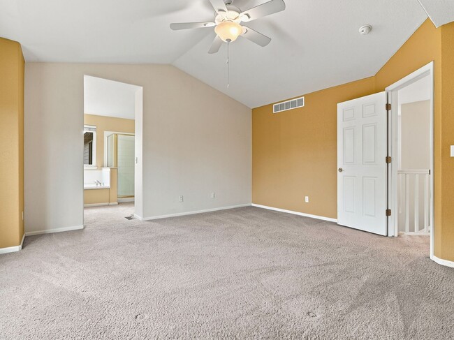Building Photo - 130 Rock Bridge Ct