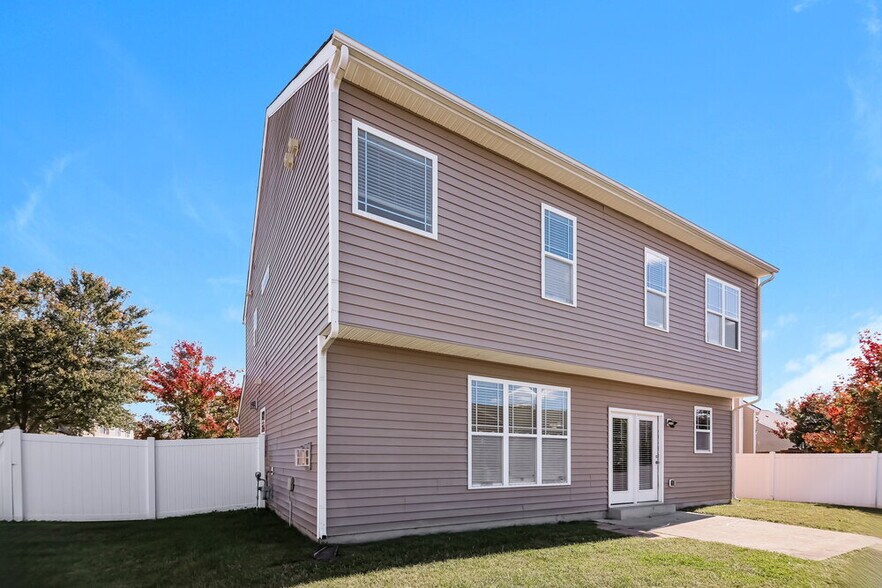 Building Photo - 3431 Vireo Ct