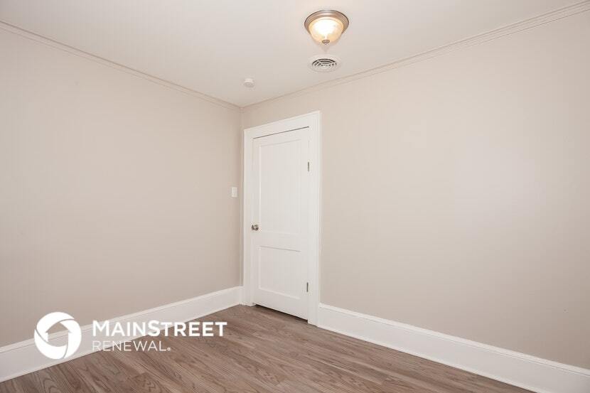 Building Photo - 2208 Camp Greene St