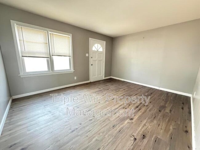 Building Photo - 1145 St Matthew Dr