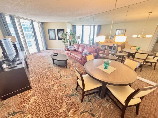 Building Photo - 17375 Collins Ave