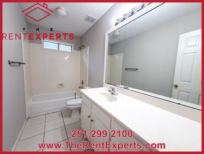 Building Photo - 7210 Ashmoor Dr N