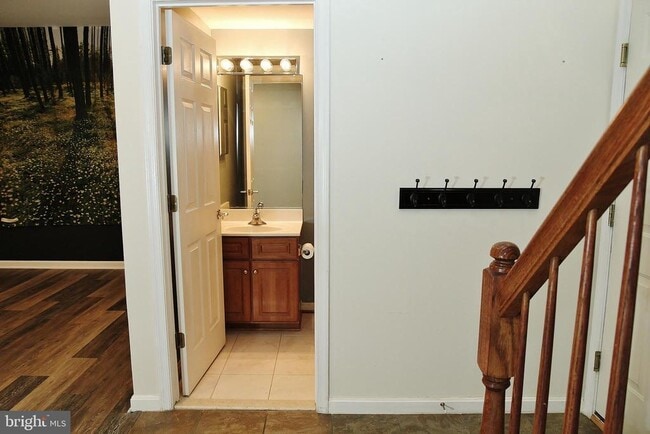 Building Photo - 3335 Wilton Crest Ct