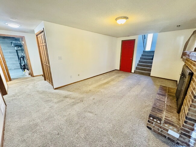 Building Photo - 14600 Hampshire Pl