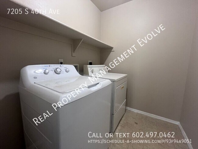 Building Photo - 7205 S 40th Ave