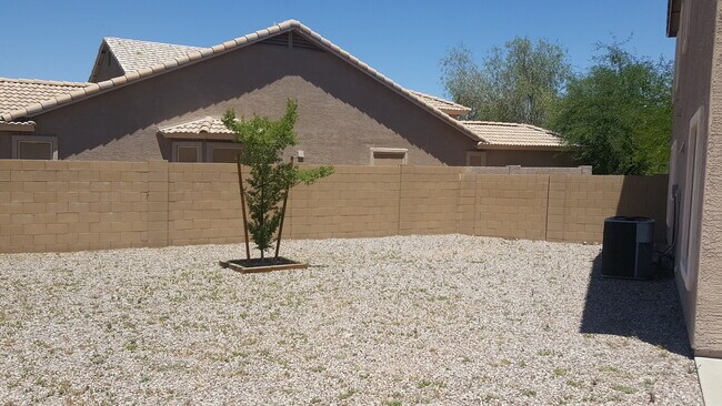 Building Photo - Gorgeous cul-de-sac home right off the golf course located in Johnson Ranch -- COMING SOON