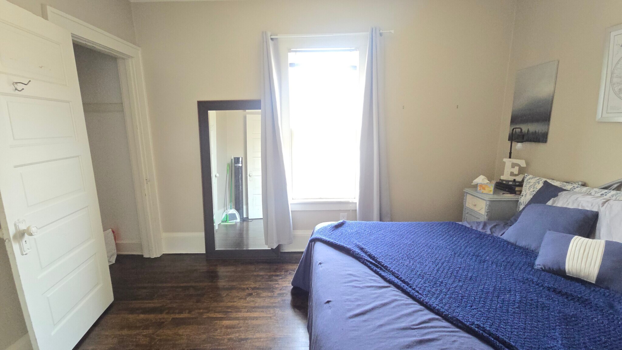 Building Photo - 1542 S 72nd St