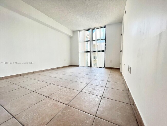 Building Photo - 2055 SW 122nd Ave