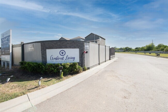 Building Photo - 4945 Ambient Dr
