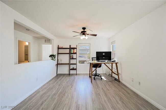 Building Photo - 5484 Sentinel Point Ct