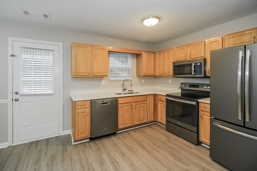 Building Photo - 11138 Silver Aspen Ct
