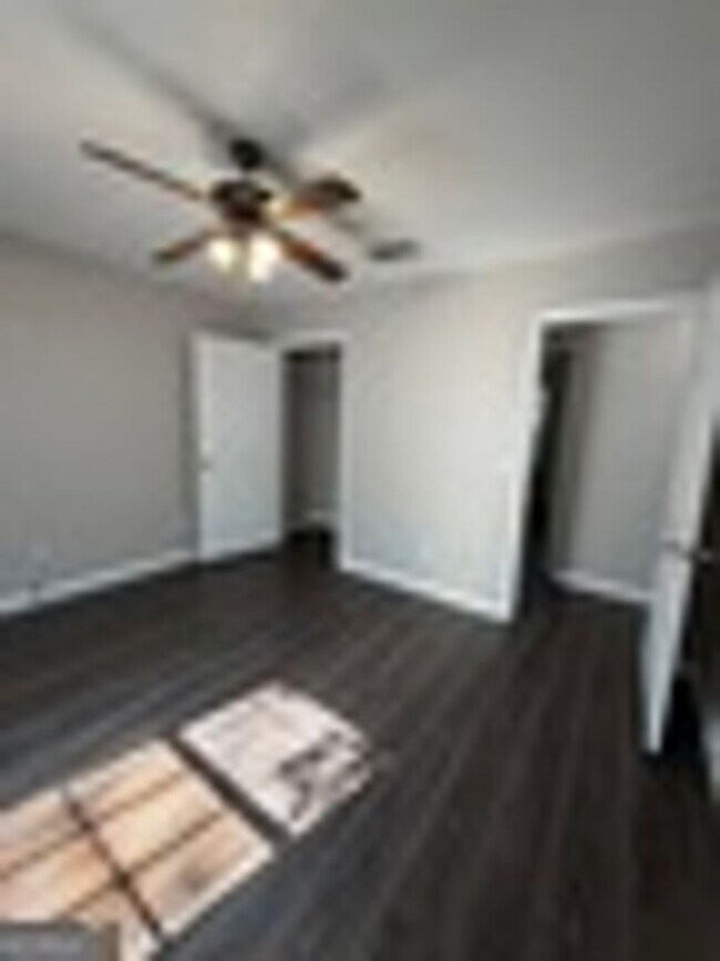 Building Photo - 73 Talbot Ct