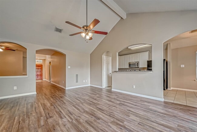 Building Photo - 911 Bent Sail Ln