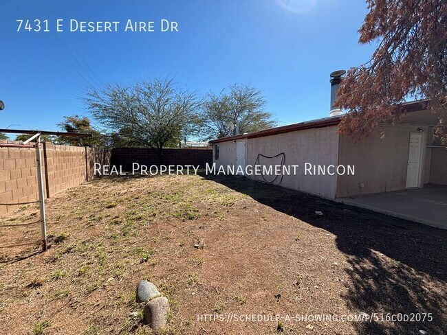 Building Photo - 7431 E Desert Aire Dr