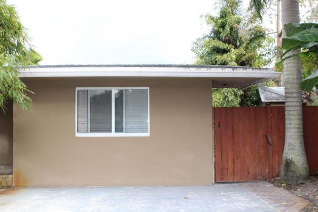 parking - 2700 1st NE Ave