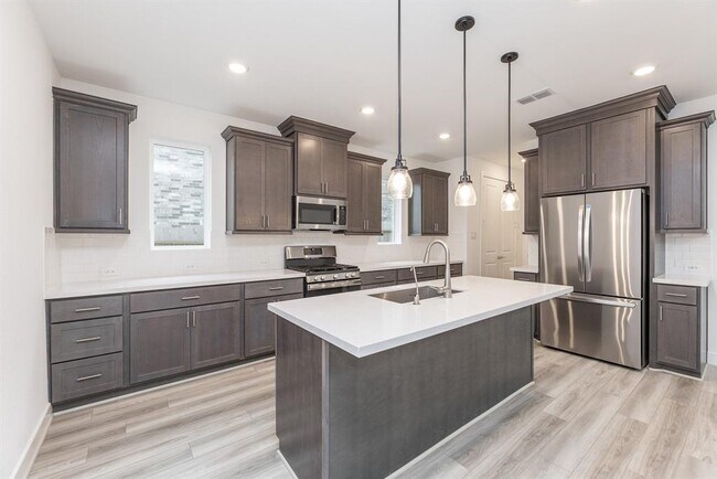 Building Photo - 21659 Lampeter River Ln