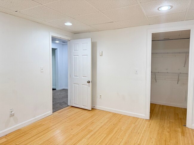 Building Photo - 4 Churchill Ct