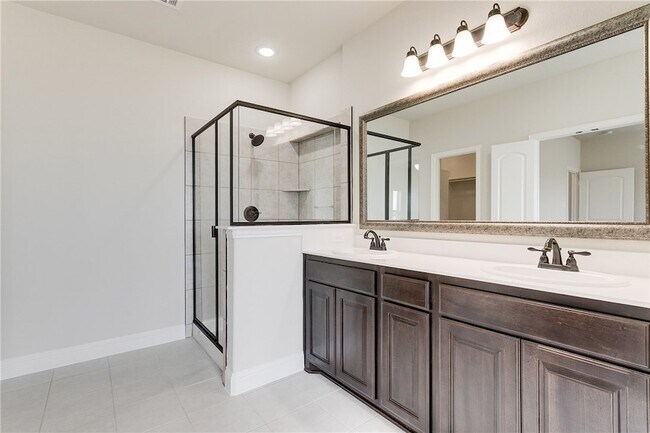 Building Photo - 601 Beechwood Dr