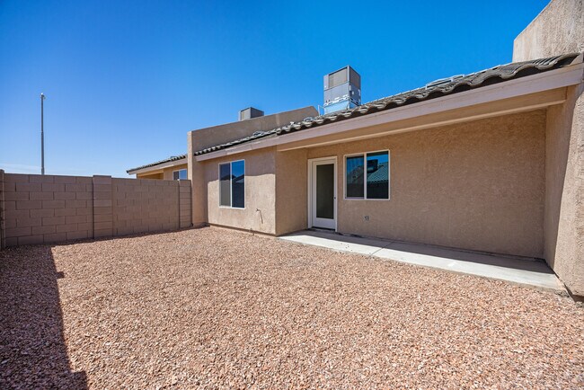 Building Photo - 3861 S Sol Dr