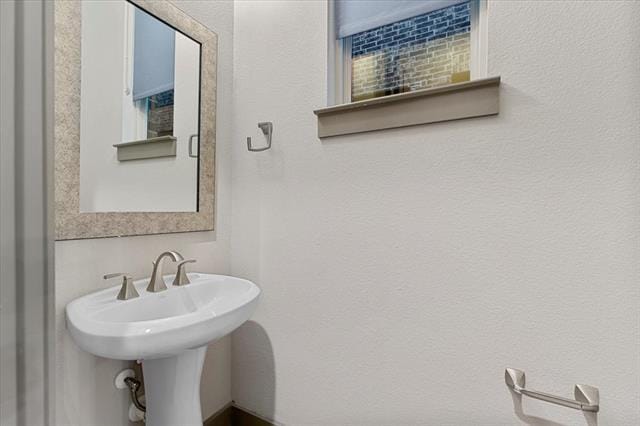 Building Photo - 7112 Royal View Dr