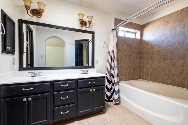 Building Photo - 12737 Tierra Nunez Ct